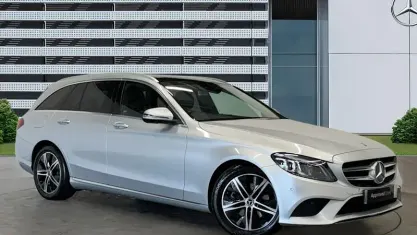 Używany Mercedes C200 160 KM (117 kW) 2018 Srebrny Kombi