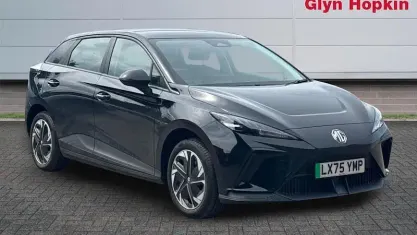 Begagnad MG MG4 EV SE 125 kW (170 HK) 2025 Halvkombi