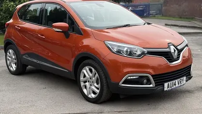 Used Renault Captur Dynamique 90 HP (66 kW) 2015 SUV