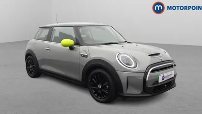 Used Mini Cooper Level 1 135 kW (184 HP) 2023 Hatchback