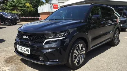 Used 2023 Kia Sorento SUV | £36,495 (Fair price)