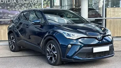 Second-hand Toyota C-HR Design 122 CP (89 kW) 2023 Albastru SUV