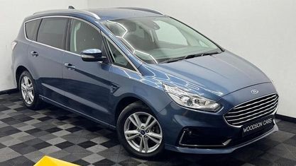 Begagnad Ford S-MAX Titanium 150 HK (110 kW) 2020 Blå Minibuss