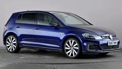 Used VW Golf VII Advance 204 HP (150 kW) 2020 Hatchback