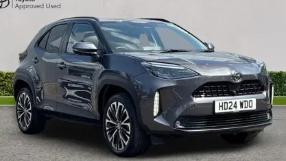Used Toyota Yaris Cross 116 HP (85 kW) 2024 Grey SUV