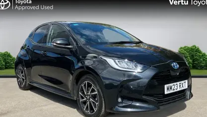 Used Toyota Yaris Design 116 HP (85 kW) 2023 Black Hatchback