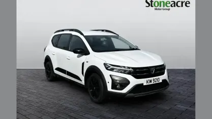Used Dacia Jogger Extreme 110 HP (80 kW) 2022 White MPV
