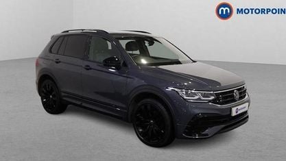 Usado VW Tiguan Black Edition 245 HP (180 kW) 2023 Cinzento SUV