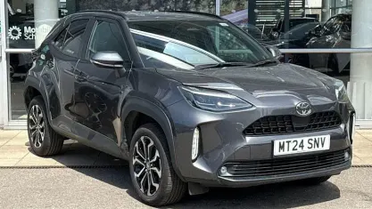 Used Toyota Yaris Hybrid Design 116 HP (85 kW) 2026 Estate