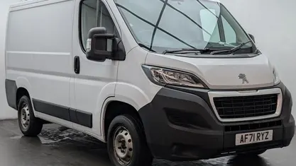 Used Peugeot Boxer S 120 HP (88 kW) 2021 White Van