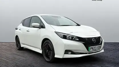 Used Nissan Leaf N-Connecta 110 kW (150 HP) 2022 White Hatchback