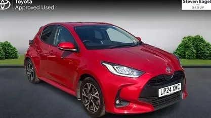 Begagnad Toyota Yaris Hybrid Design 116 HK (85 kW) 2026 Halvkombi