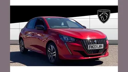 Używany Peugeot 208 Allure+ 131 KM (96 kW) 2023 Czerwony Hatchback