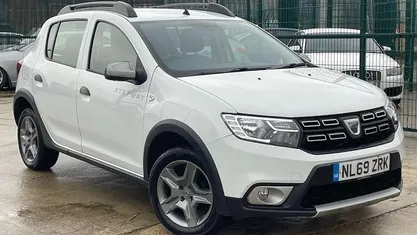 Used Dacia Sandero Essentiel 90 HP (66 kW) 2020 Hatchback