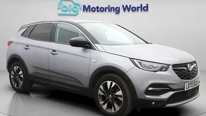 Used Vauxhall Grandland X SRi 131 HP (96 kW) 2020 SUV