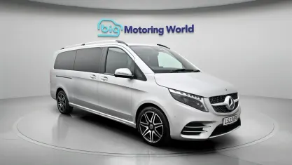 Used Mercedes V300 AMG line 237 HP (174 kW) 2023 Silver MPV