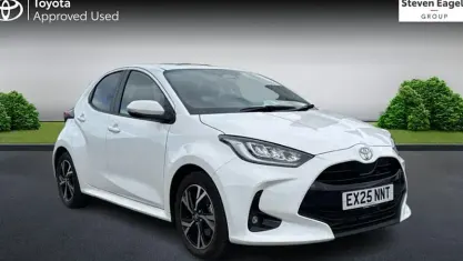 Used Toyota Yaris Design 116 HP (85 kW) 2025 White Hatchback
