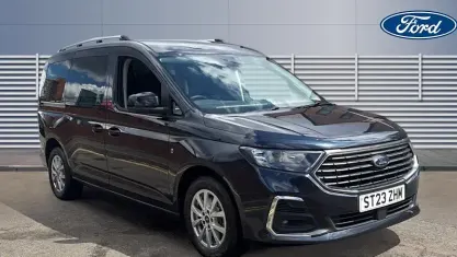 Used Ford Tourneo Titanium 122 HP (89 kW) 2024 Estate