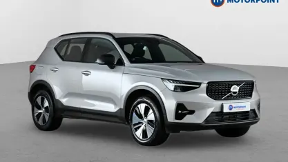 Used Volvo XC40 Plus 211 HP (155 kW) 2023 Silver SUV