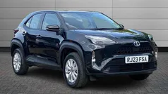 Eclipse black Used 2023 Toyota Yaris Cross SUV | £20,895 (Fair price)