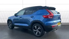 Blue Used 2018 Volvo XC40 R-Design SUV | £21,325 (Fair price)