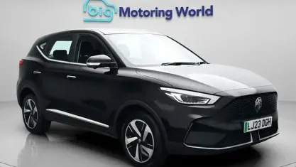 Used MG ZS SE 114 kW (156 HP) 2023 Black SUV