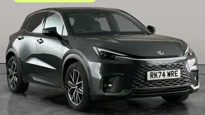 Usado Lexus LBX 136 CV (100 kW) 2026 SUV
