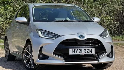 Used Toyota Yaris Hybrid 116 HP (85 kW) 2024 Hatchback