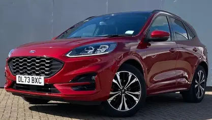 Używany Ford Kuga ST-Line X 190 KM (139 kW) 2023 Czerwony SUV