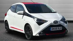 White Used 2018 Toyota Aygo x-press Hatchback | £9,770 (Fair price)