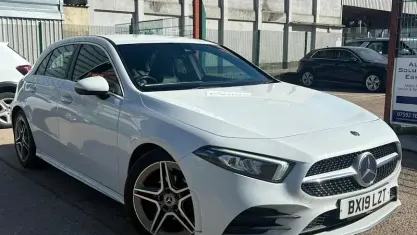 Begagnad Mercedes A200 AMG line 150 HK (110 kW) 2020 Halvkombi