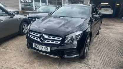 Usado Mercedes GLA200 AMG line 156 HP (114 kW) 2018 Preto SUV