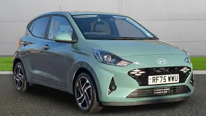 Used 2025 Hyundai i10 Premium Hatchback | £17,499 (Good price)