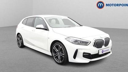 Używany BMW 118 M Sport 136 KM (100 kW) 2021 Biały Hatchback