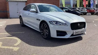 Used Jaguar XF R-Sport 179 HP (131 kW) 2020 White Sedan