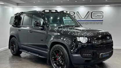 Used Land Rover Defender S 250 HP (183 kW) 2024 SUV