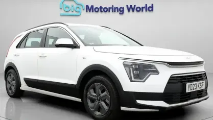Used Kia Niro 141 HP (103 kW) 2023 White SUV