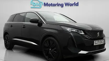 Begagnad Peugeot 5008 Premium 131 HK (96 kW) 2021 Svart SUV