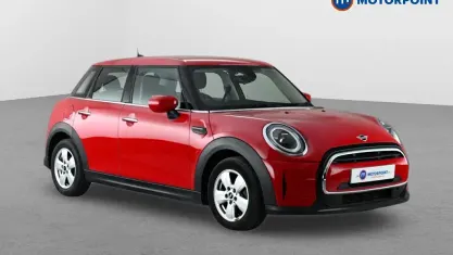 Used Mini Cooper Classic 136 HP (100 kW) 2022 Red Hatchback