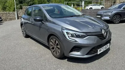 Used Renault Clio Evolution 90 HP (66 kW) 2022 Grey Hatchback