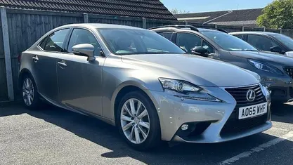 Used Lexus IS300h 223 HP (164 kW) 2016 Sedan