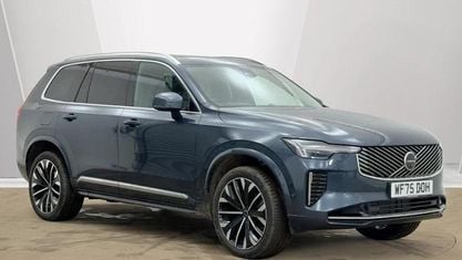 Begagnad Volvo XC90 Ultra 455 HK (334 kW) 2025 Blå SUV
