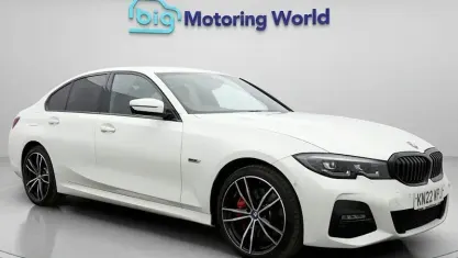 Begagnad BMW 330e M Sport 292 HK (214 kW) 2022 Vit Sedan