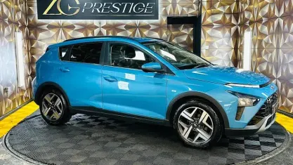 Begagnad Hyundai Bayon Premium 120 HK (88 kW) 2023 Turkos SUV