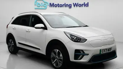 Used Kia e-Niro 150 kW (204 HP) 2021 White SUV