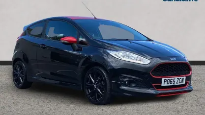 Używany Ford Fiesta Zetec 140 KM (102 kW) 2015 Czarny Hatchback