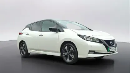 Gebraucht Nissan Leaf Tekna 160 kW (218 PS) 2021 Weiß Kleinwagen