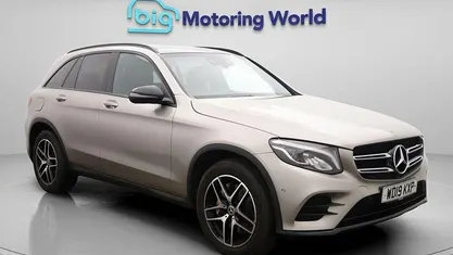 Silver Used 2019 Mercedes 220 AMG Estate | £18,900 (Fair price)