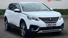 White Used 2019 Peugeot 5008 Allure MPV | £18,719 (Fair price)