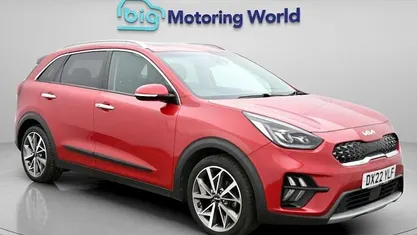 Used Kia Niro 141 HP (103 kW) 2022 Red SUV